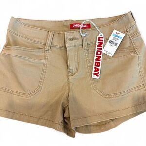 UNIONBAY Tan Cargo Shorts Versatile Design